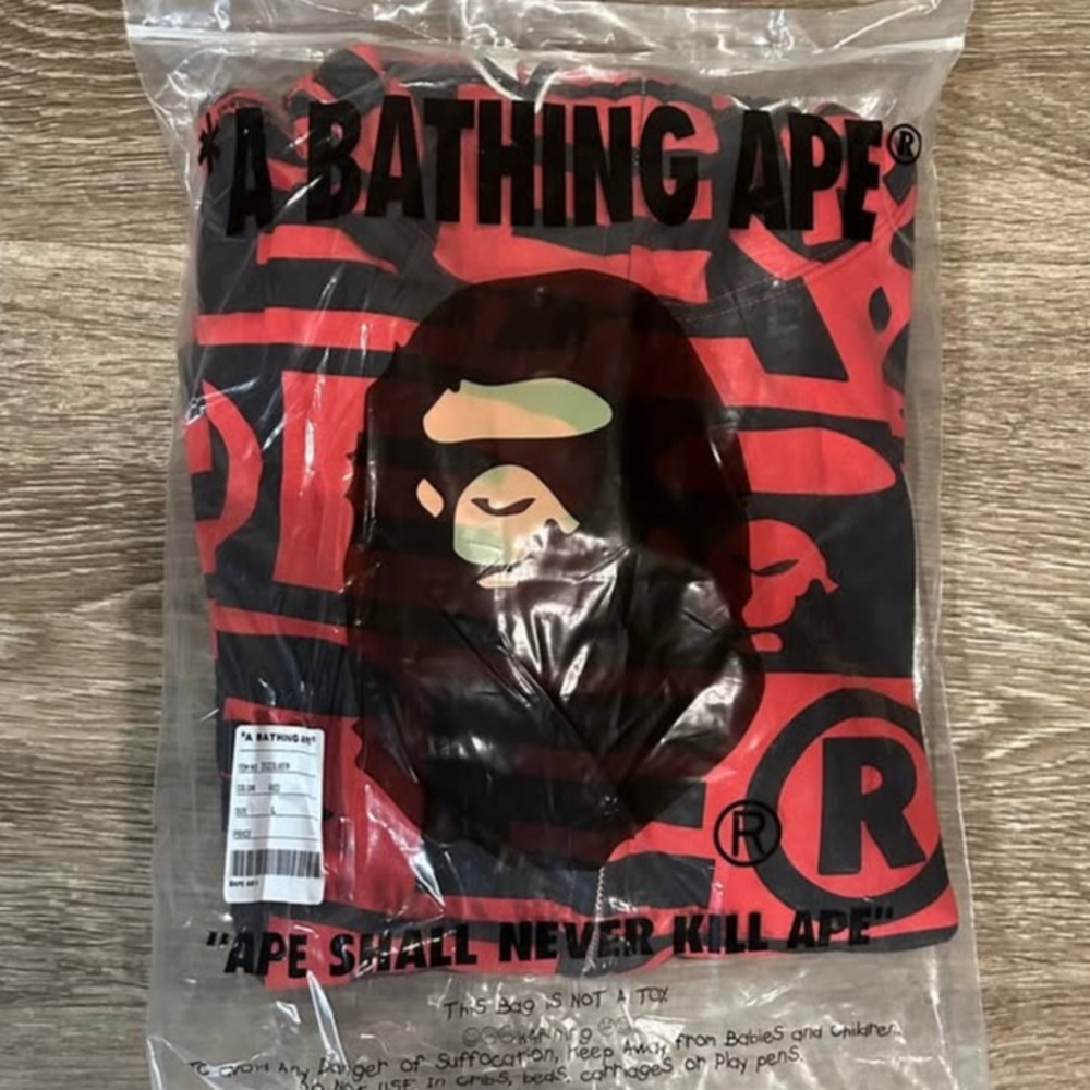 Red Bape Jacket - Picture 6 of 6